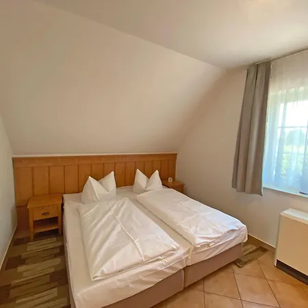 Ferienwohnung 04 Am Selliner See Апартаменти *